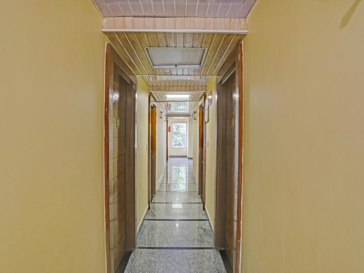 Hotel Woods View Масурі Екстер'єр фото